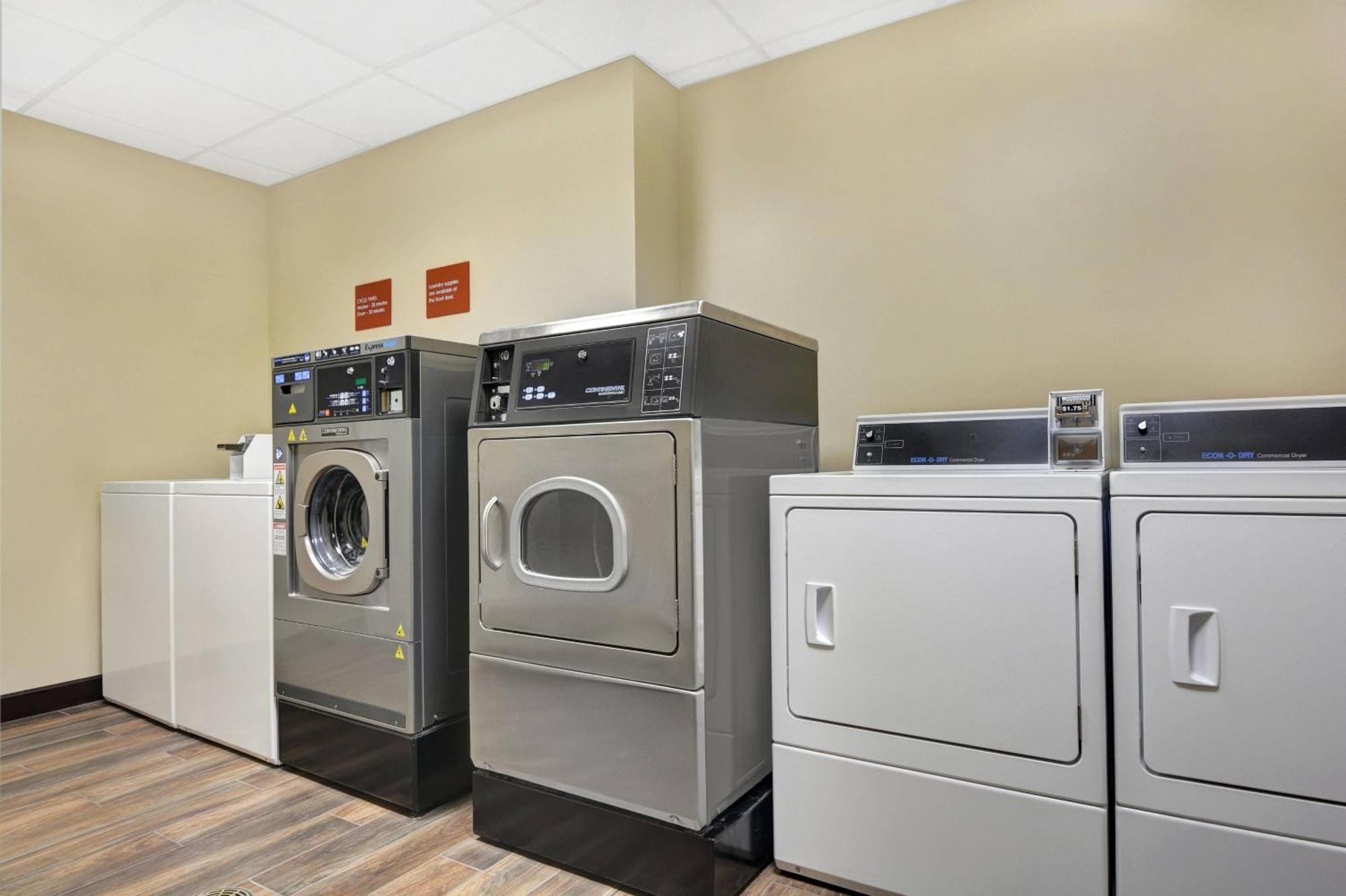 Towneplace Suites By Marriott Sarasota/Bradenton West Екстер'єр фото